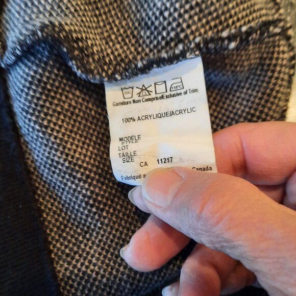 Dakine Argyle Pattern Beanie - Black, Gray, White - Picture 2 of 3